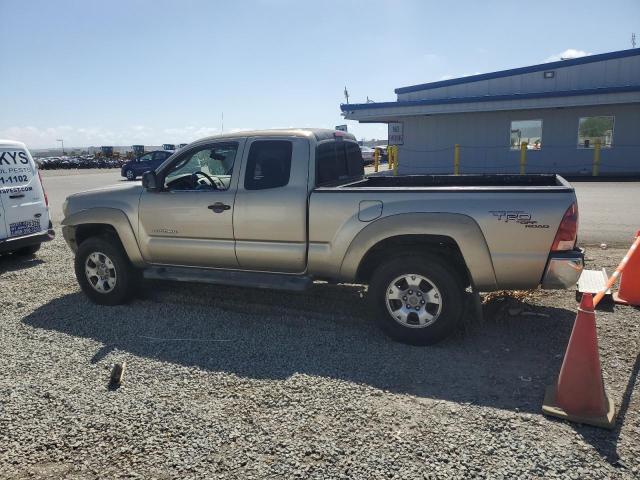 5TETU62N55Z008390 - 2005 TOYOTA TACOMA PRERUNNER ACCESS CAB TAN photo 2