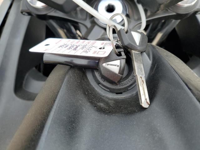 ML5EXER19RDAD0266 - 2024 KAWASAKI EX650 R GRAY photo 8