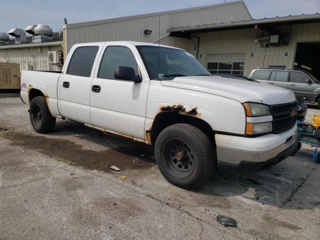 2GCEK13Z371121328 - 2007 CHEVROLET SILVERADO K1500 CLASSIC CREW CAB WHITE photo 4