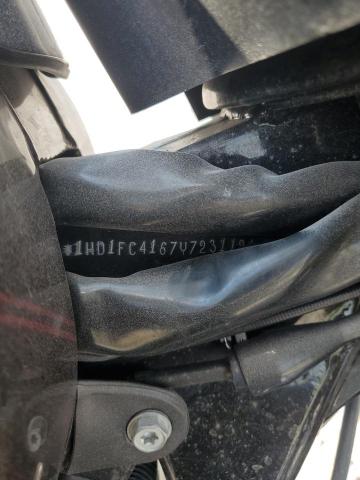 1HD1FC4167Y723112 - 2007 HARLEY-DAVIDSON FLHTCUI 紫色 照片 9