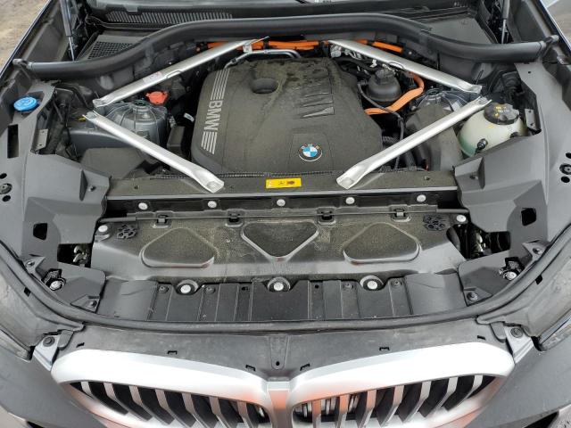 5UX43EU09R9T80477 - 2024 BMW X5 XDRIVE50E SILVER photo 12