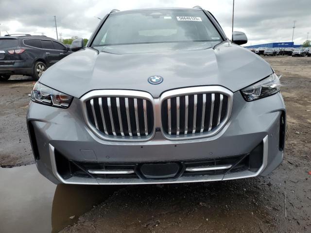 5UX43EU09R9T80477 - 2024 BMW X5 XDRIVE50E SILVER photo 5