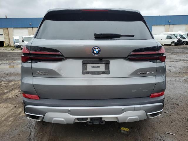 5UX43EU09R9T80477 - 2024 BMW X5 XDRIVE50E SILVER photo 6