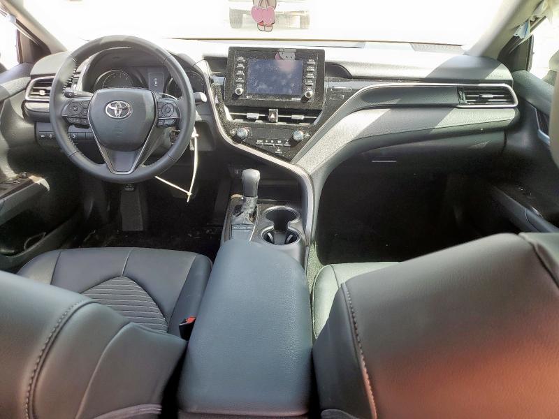 4T1G11AK1RU219956 - 2024 TOYOTA CAMRY SE NIGHT SHADE WHITE photo 8