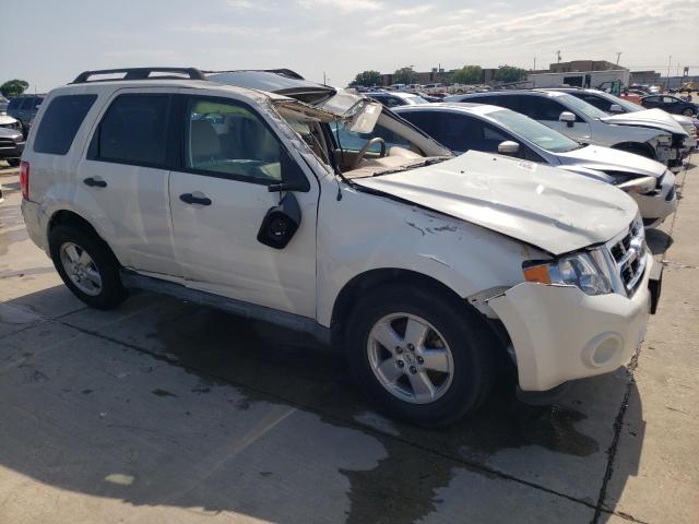 1FMCU03G79KC47359 - 2009 FORD ESCAPE XLT WHITE photo 4