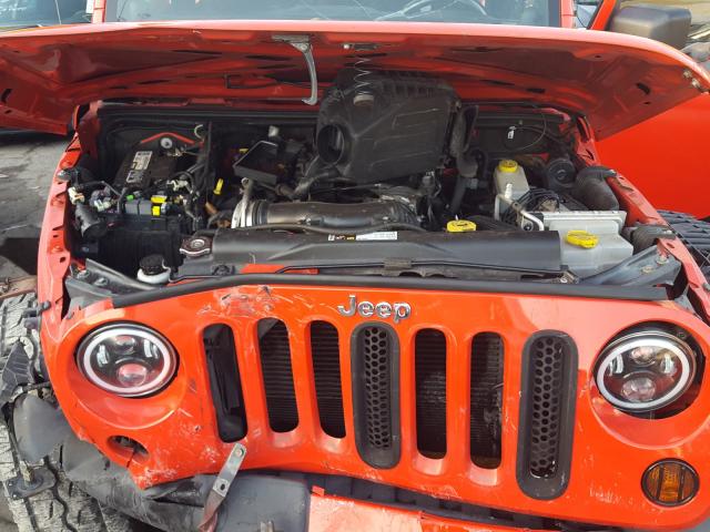 1C4AJWAG1DL558735 - 2013 JEEP WRANGLER SPORT RED photo 7