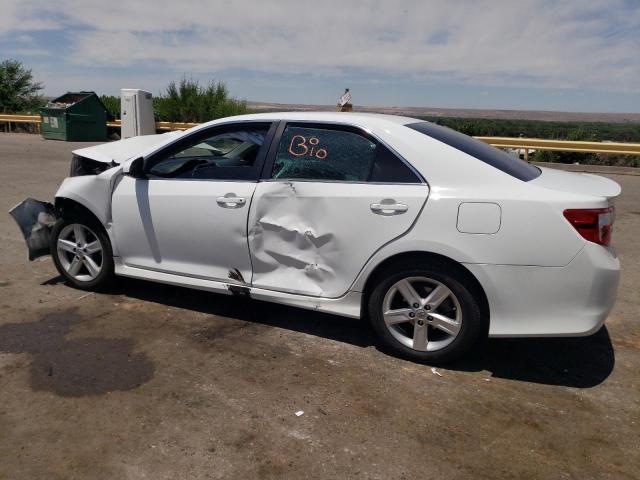 4T1BF1FK7EU324886 - 2014 TOYOTA CAMRY L WHITE photo 2