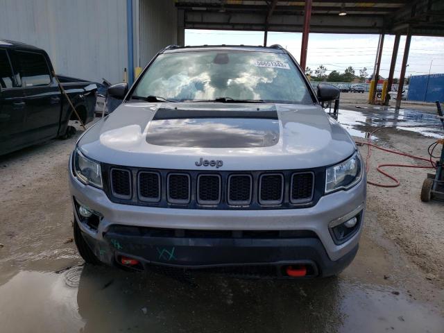 3C4NJDDBXKT799989 - 2019 JEEP COMPASS TRAILHAWK SILVER photo 5