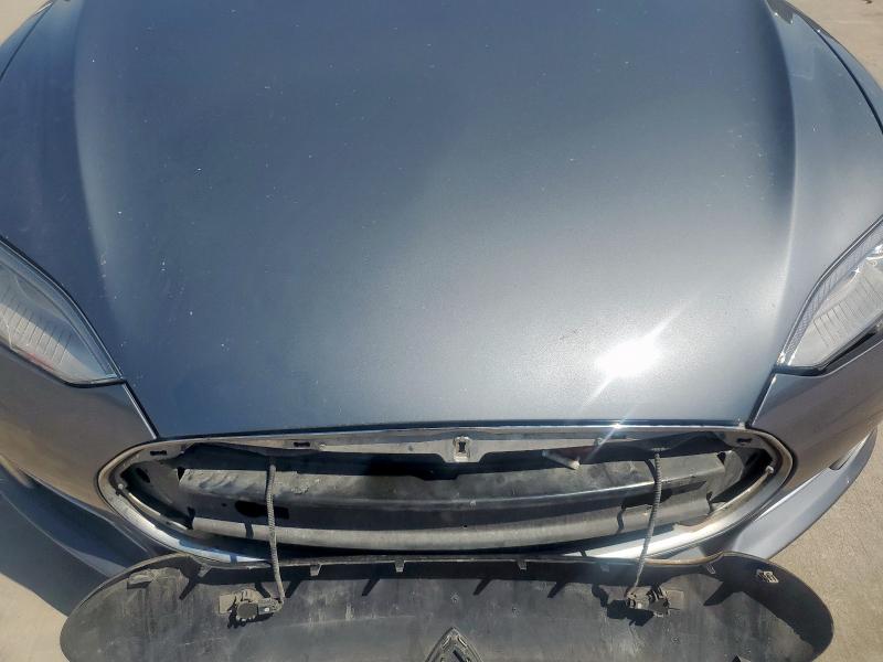 5YJSA1DNXDFP20110 - 2013 TESLA MODEL S GRAY photo 11