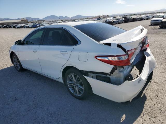 4T1BF1FK3GU215425 - 2016 TOYOTA CAMRY LE WHITE photo 2