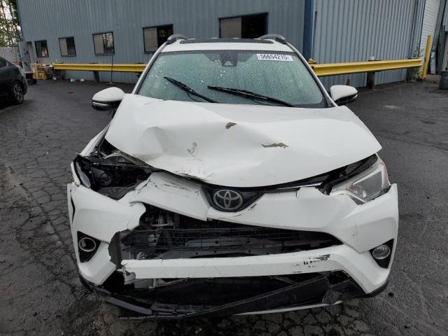 JTMRFREV8HJ706508 - 2017 TOYOTA RAV4 XLE WHITE photo 5