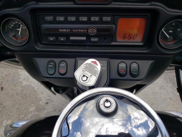 1HD1FCW195Y675230 - 2005 HARLEY-DAVIDSON FLHTCUI 双色 照片 8