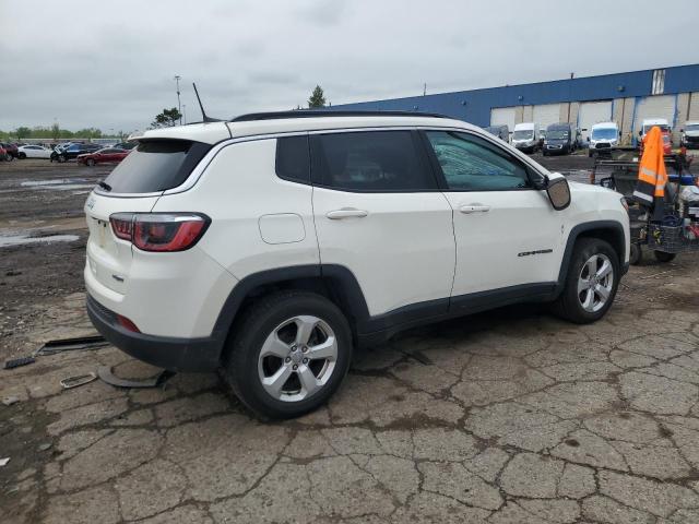 3C4NJDBB0KT656990 - 2019 JEEP COMPASS LATITUDE أبيض صورة 3