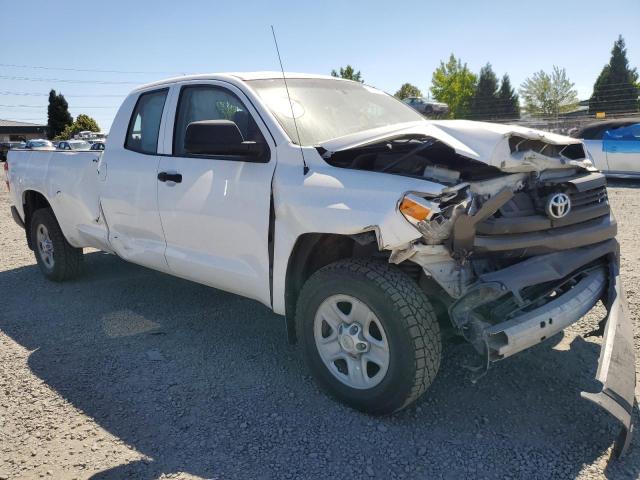 5TFCY5F10GX020012 - 2016 TOYOTA TUNDRA DOUBLE CAB SR/SR5 WHITE photo 4