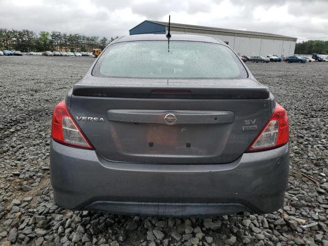 3N1CN7AP3JL876118 - 2018 NISSAN VERSA S Boz foto 6