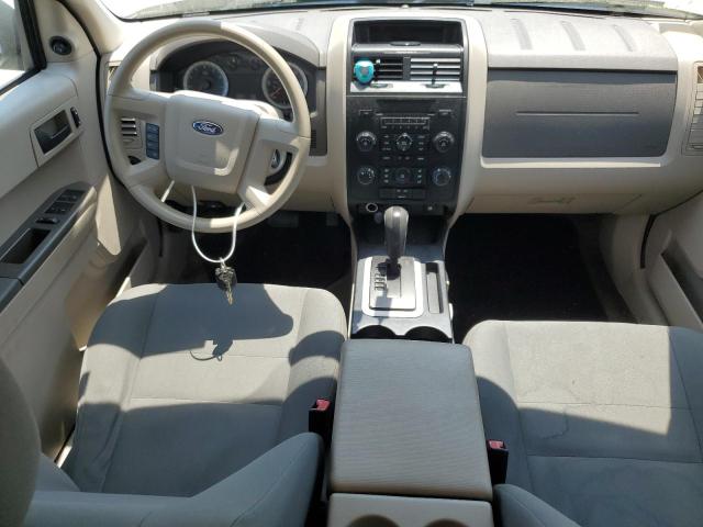 1FMCU92749KB77048 - 2009 FORD ESCAPE XLS SILVER photo 8