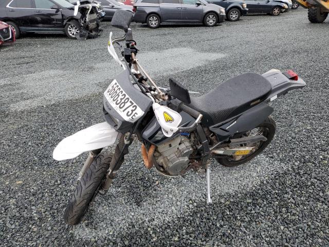 JS1SP46A2D2100827 - 2013 SUZUKI DR650 SE GRAY photo 2