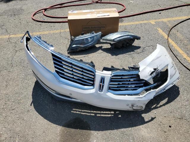 2LMPJ6LR9HBL16290 - 2017 LINCOLN MKX RESERVE Beyaz fotoğraf 13