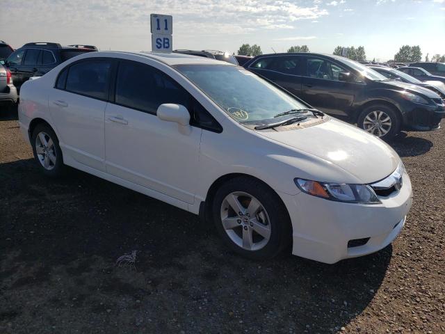 2HGFA1F67BH006998 - 2011 HONDA CIVIC LX-S أبيض صورة 4