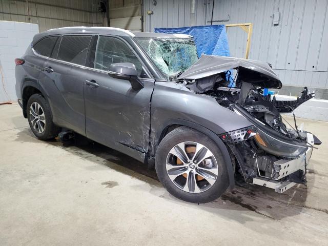 5TDHZRBH8NS164388 - 2022 TOYOTA HIGHLANDER XLE GRAY photo 4
