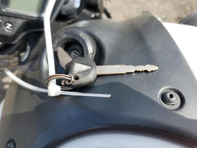 JKAENEA16FDA01681 - 2015 KAWASAKI EN650 A WHITE photo 8