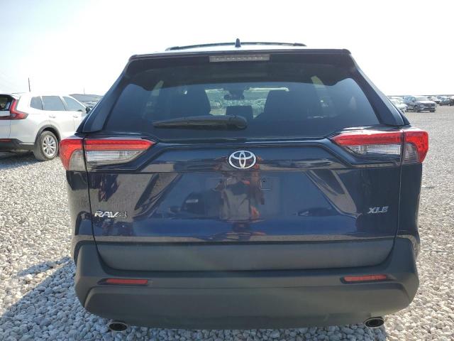 2T3W1RFV3LW101984 - 2020 TOYOTA RAV4 XLE BLUE photo 6