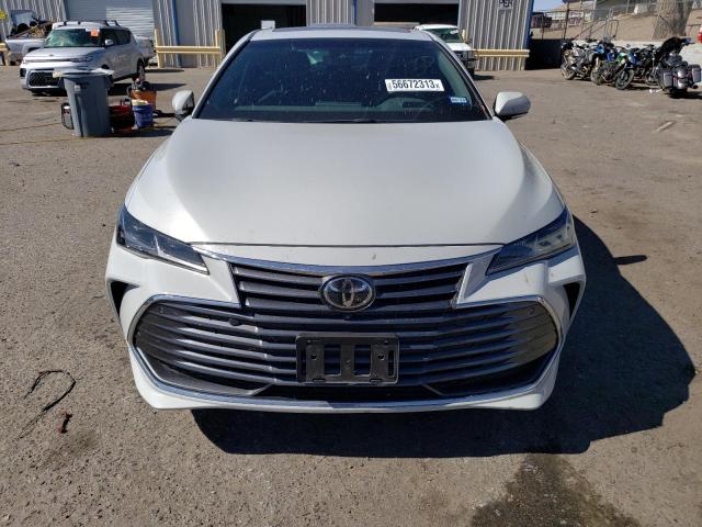 4T1DZ1FB4NU081862 - 2022 TOYOTA AVALON LIMITED WHITE photo 5