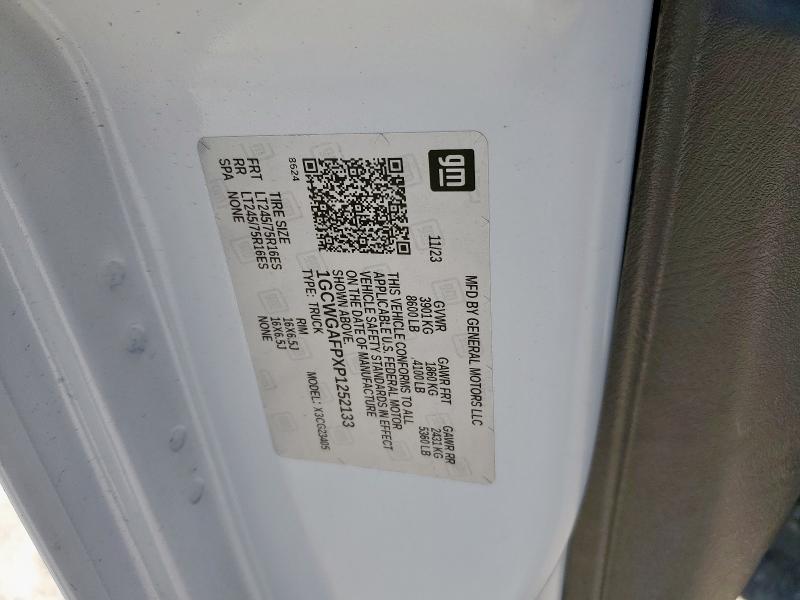 1GCWGAFPXP1252133 - 2023 CHEVROLET EXPRESS G2 WHITE photo 13