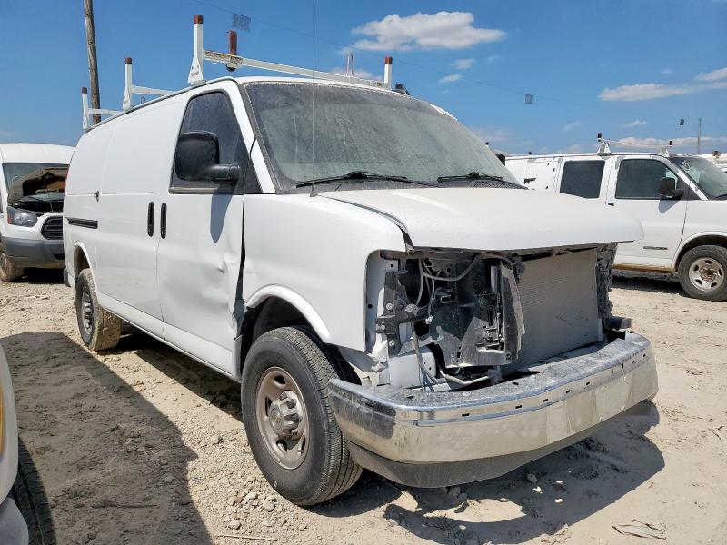 1GCWGAFPXP1252133 - 2023 CHEVROLET EXPRESS G2 WHITE photo 4