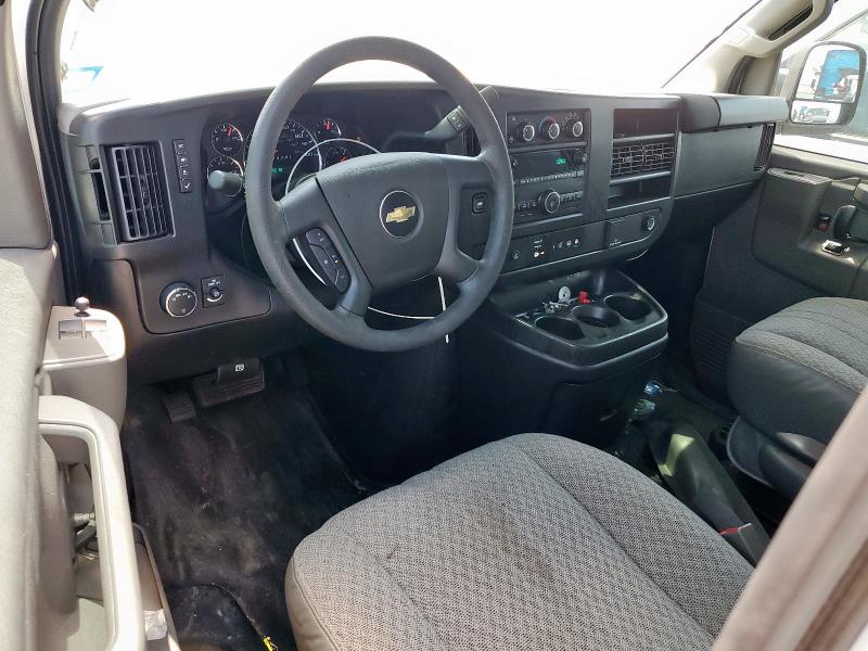 1GCWGAFPXP1252133 - 2023 CHEVROLET EXPRESS G2 WHITE photo 8