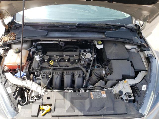 1FADP3H23JL240959 - 2018 FORD FOCUS SEL GOLD photo 11