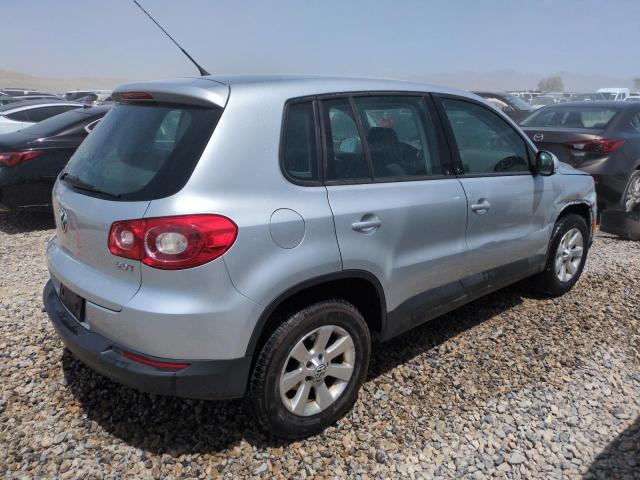 WVGAV75N69W001792 - 2009 VOLKSWAGEN TIGUAN S SILVER photo 3