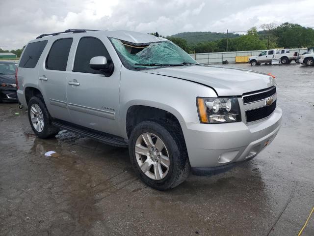 1GNSKBE09BR294298 - 2011 CHEVROLET TAHOE K1500 LT SILVER photo 4