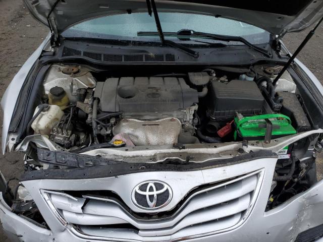 4T1BF3EK8BU686136 - 2011 TOYOTA CAMRY BASE 银色 照片 11