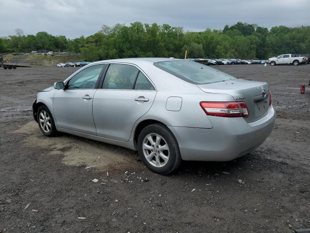 4T1BF3EK8BU686136 - 2011 TOYOTA CAMRY BASE 银色 照片 2