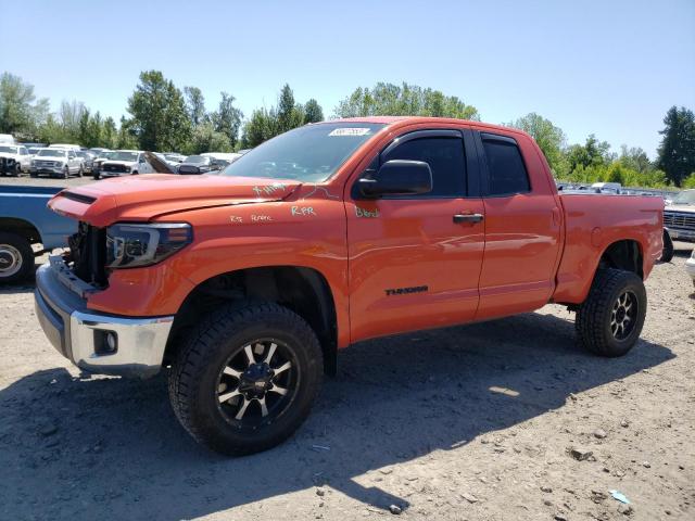 5TFUY5F18HX595058 - 2017 TOYOTA TUNDRA DOUBLE CAB SR/SR5 ORANGE photo 1