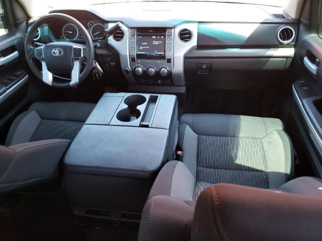 5TFUY5F18HX595058 - 2017 TOYOTA TUNDRA DOUBLE CAB SR/SR5 ORANGE photo 8