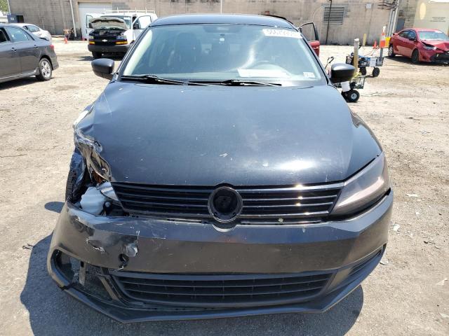 3VW2K7AJ4DM223547 - 2013 VOLKSWAGEN JETTA BASE Schwarz Foto 5