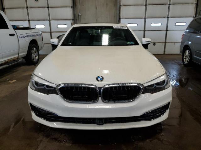 WBAJE7C57JWC57290 - 2018 BMW 540 XI WHITE photo 5