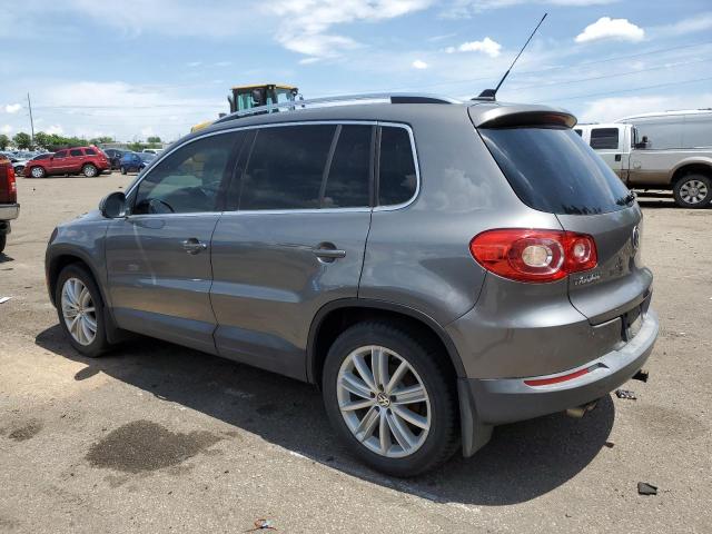 WVGBV7AXXBW520118 - 2011 VOLKSWAGEN TIGUAN S GRAY photo 2