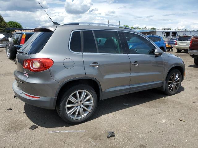 WVGBV7AXXBW520118 - 2011 VOLKSWAGEN TIGUAN S GRAY photo 3