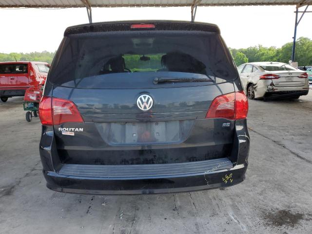 2C4RVABG9DR724810 - 2013 VOLKSWAGEN ROUTAN SE Սև լուսանկար 6