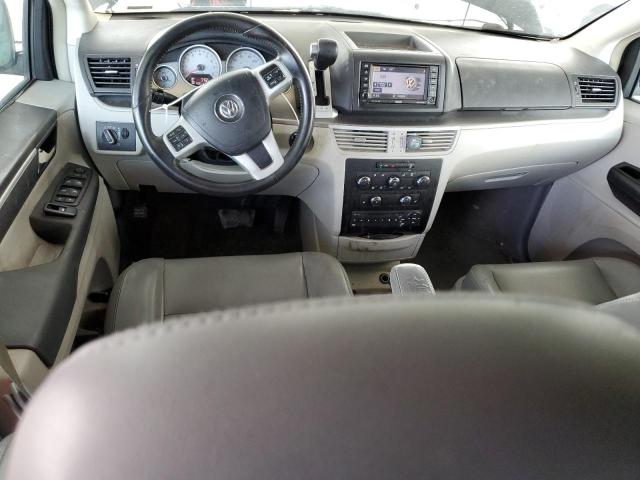 2C4RVABG9DR724810 - 2013 VOLKSWAGEN ROUTAN SE Սև լուսանկար 8
