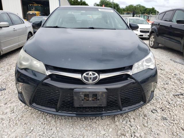 4T1BF1FK9HU335764 - 2017 TOYOTA CAMRY LE BLUE photo 5