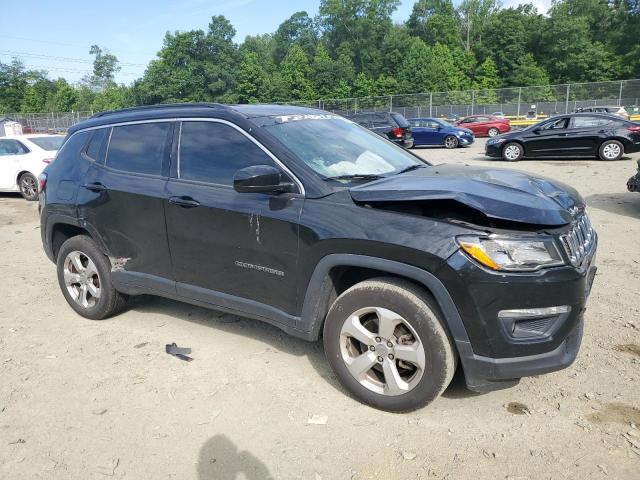 3C4NJDBB2JT135218 - 2018 JEEP COMPASS LATITUDE BLACK photo 4