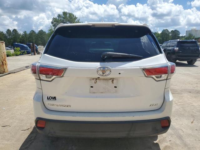5TDKKRFH6GS140985 - 2016 TOYOTA HIGHLANDER XLE WHITE photo 6