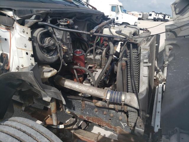 3FDWF6532YMA02674 - 2000 FORD F650 SUPER DUTY WHITE photo 12