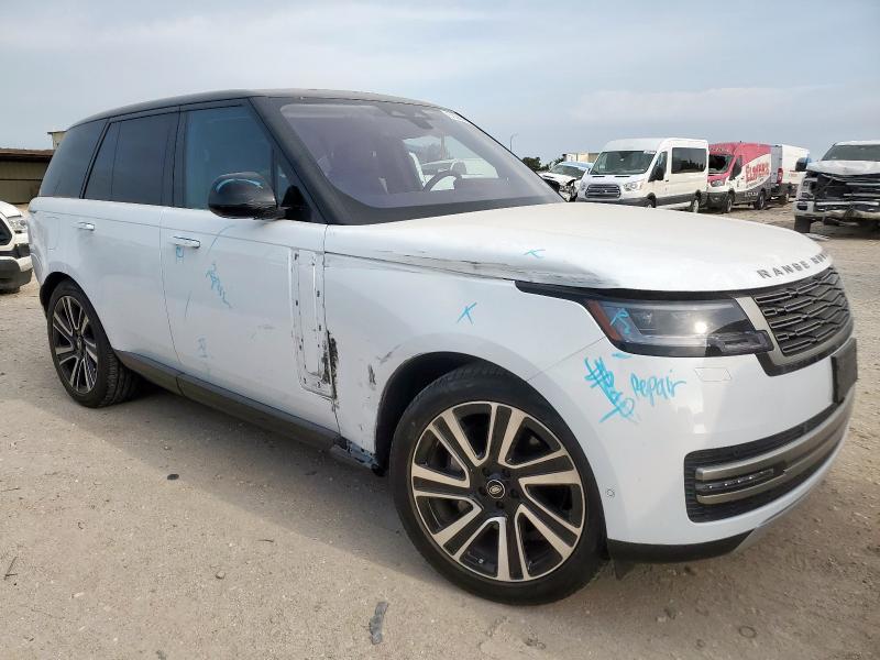 SALKP9FU4PA023684 - 2023 LAND ROVER RANGE ROVE SE WHITE photo 4