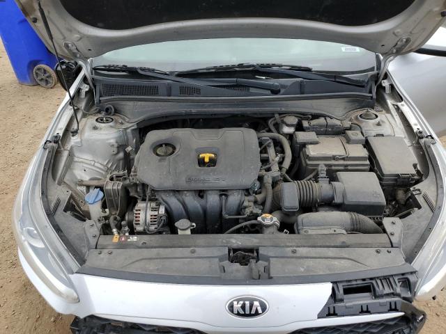 3KPF24AD8ME310021 - 2021 KIA FORTE FE SILVER photo 11