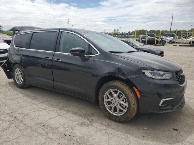 2C4RC1BG4PR621126 - 2023 CHRYSLER PACIFICA TOURING L BLACK photo 4